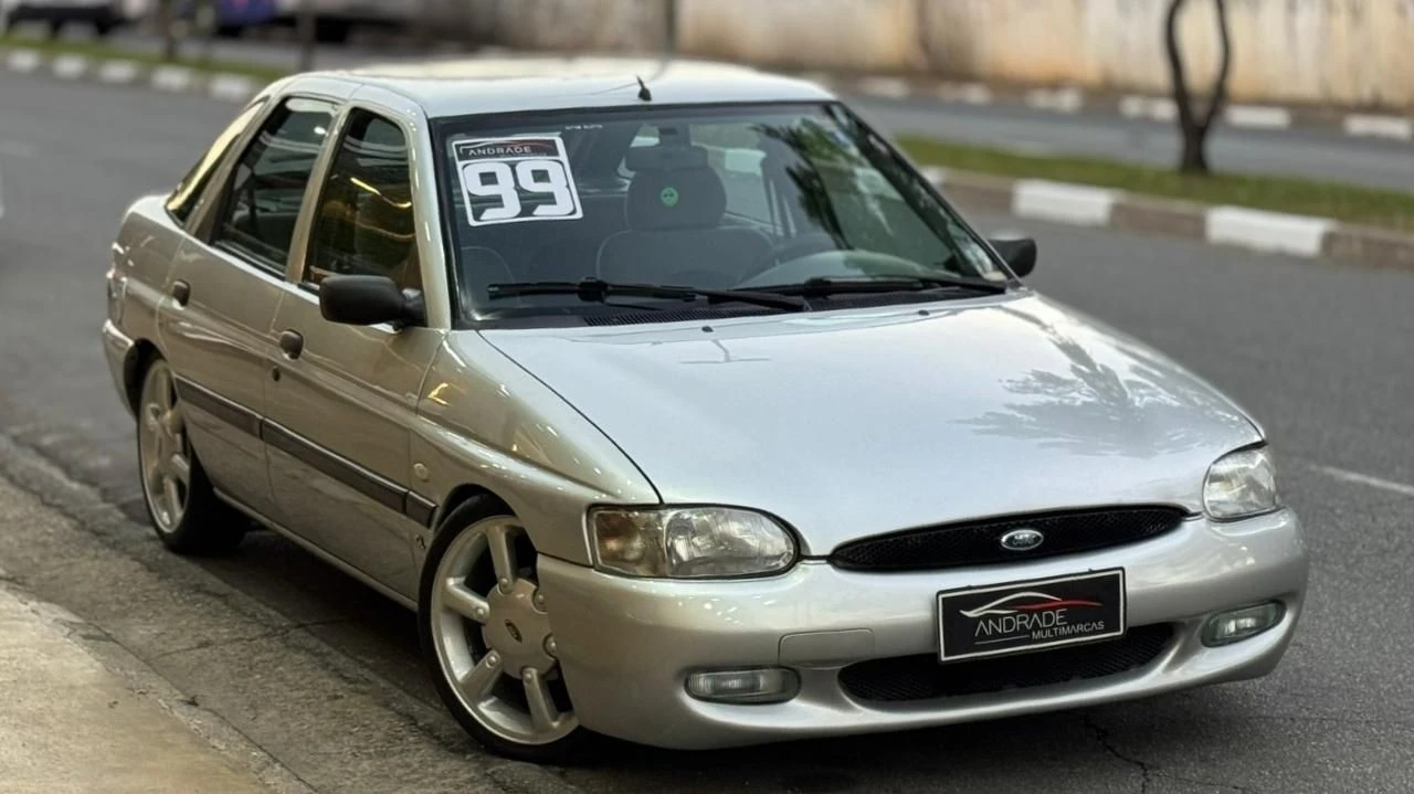 FORD ESCORT