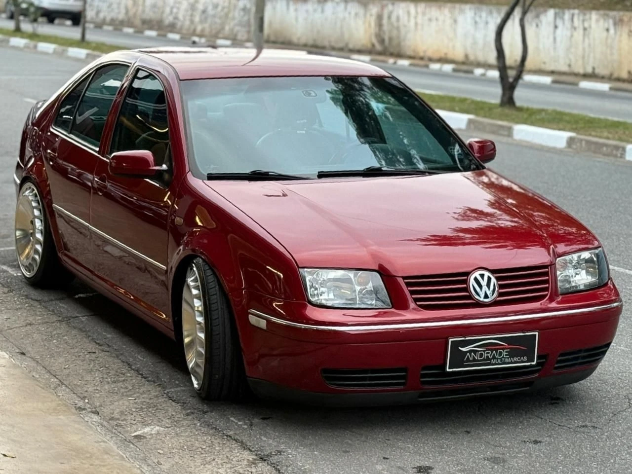 VOLKSWAGEN BORA