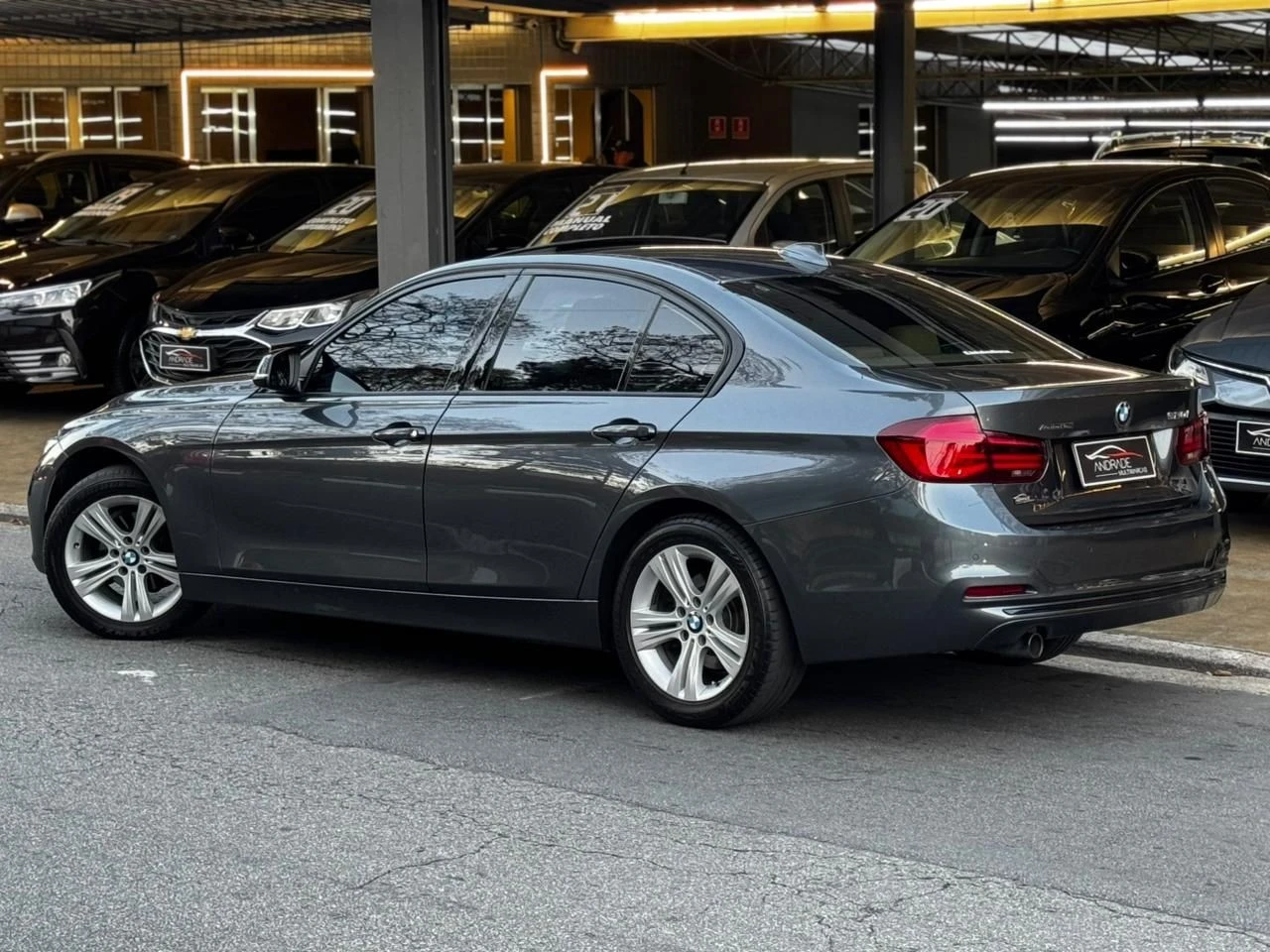 BMW 320I