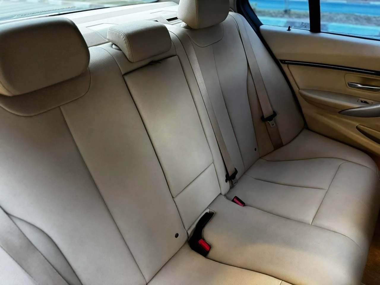BMW 320I