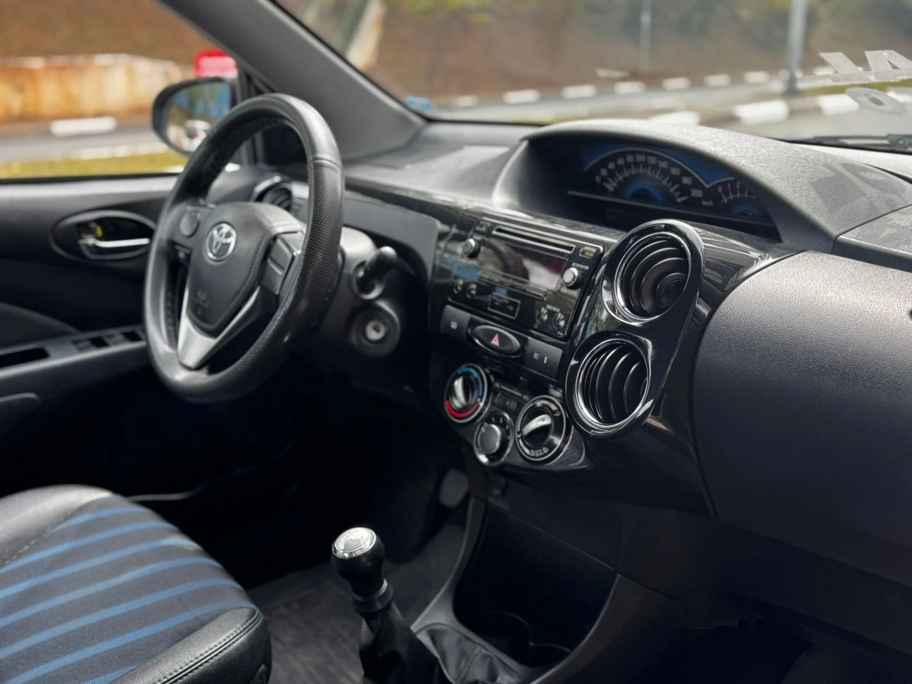TOYOTA ETIOS