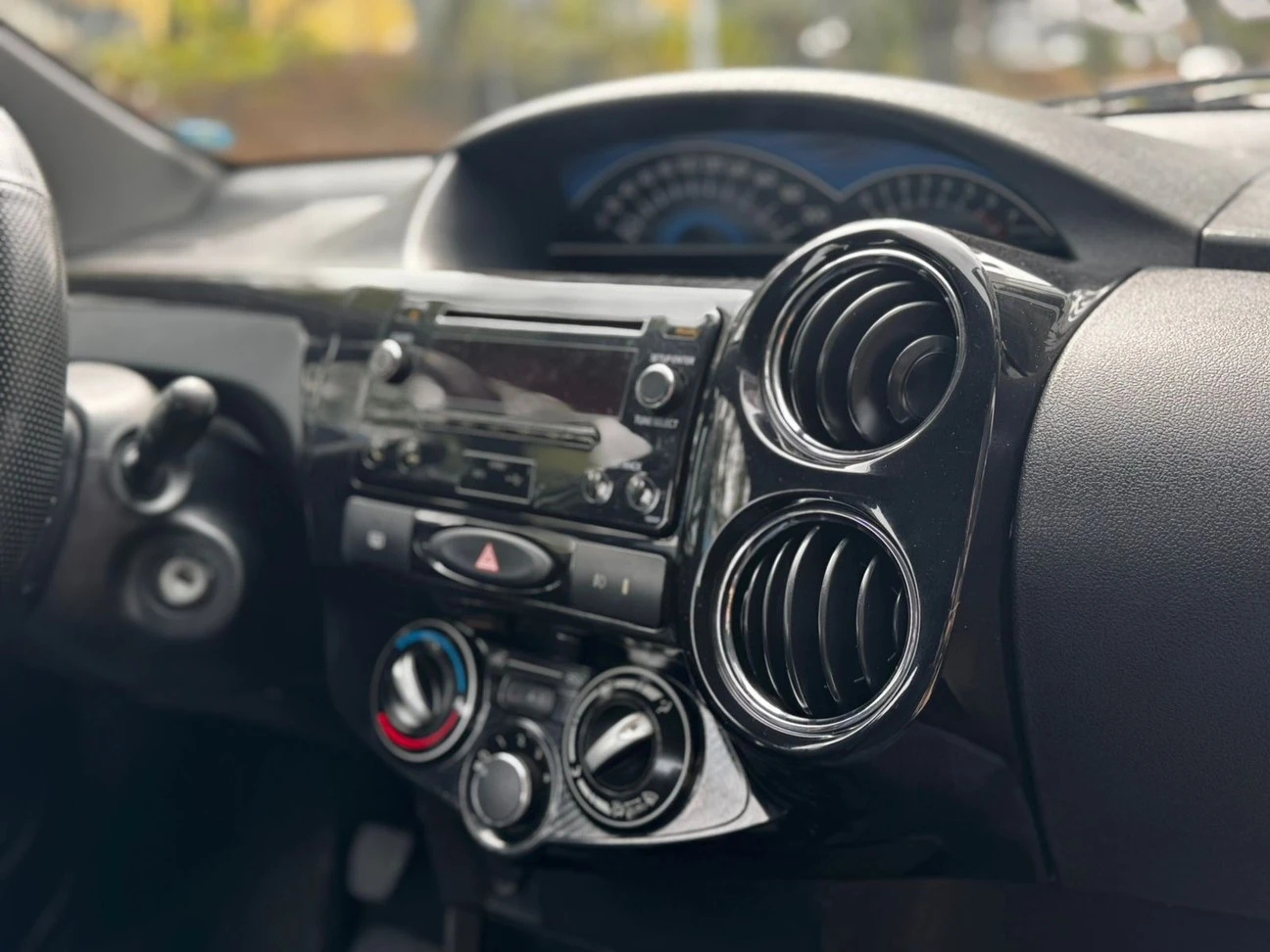 TOYOTA ETIOS