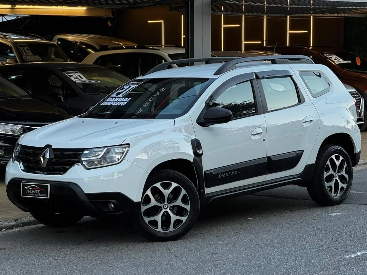 RENAULT DUSTER