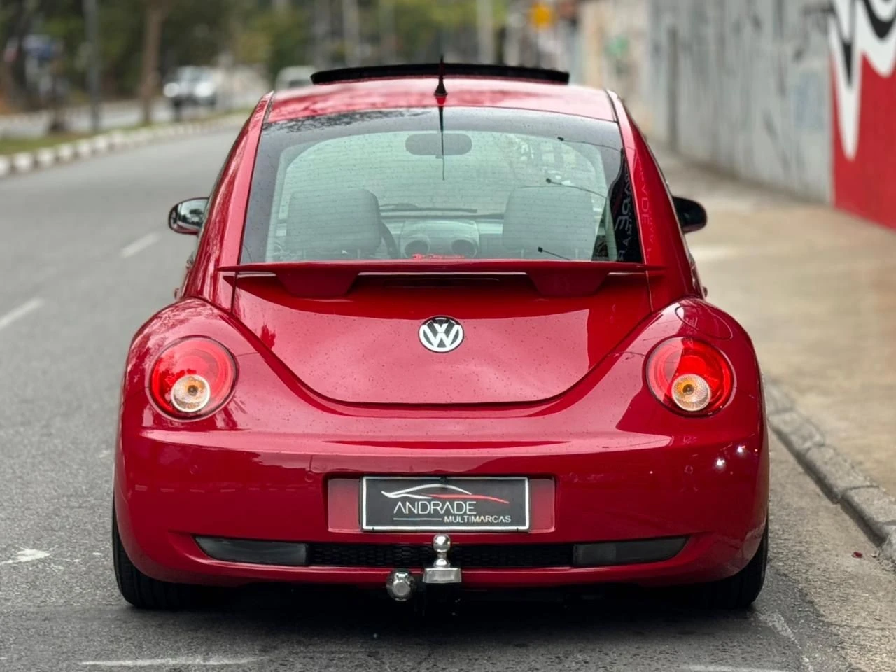 VOLKSWAGEN NEW BEETLE