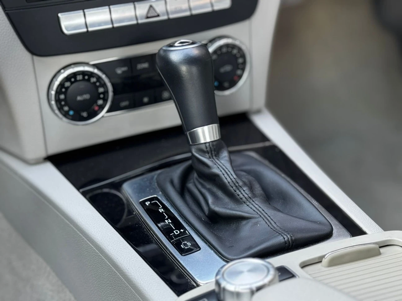MERCEDES-BENZ C 200