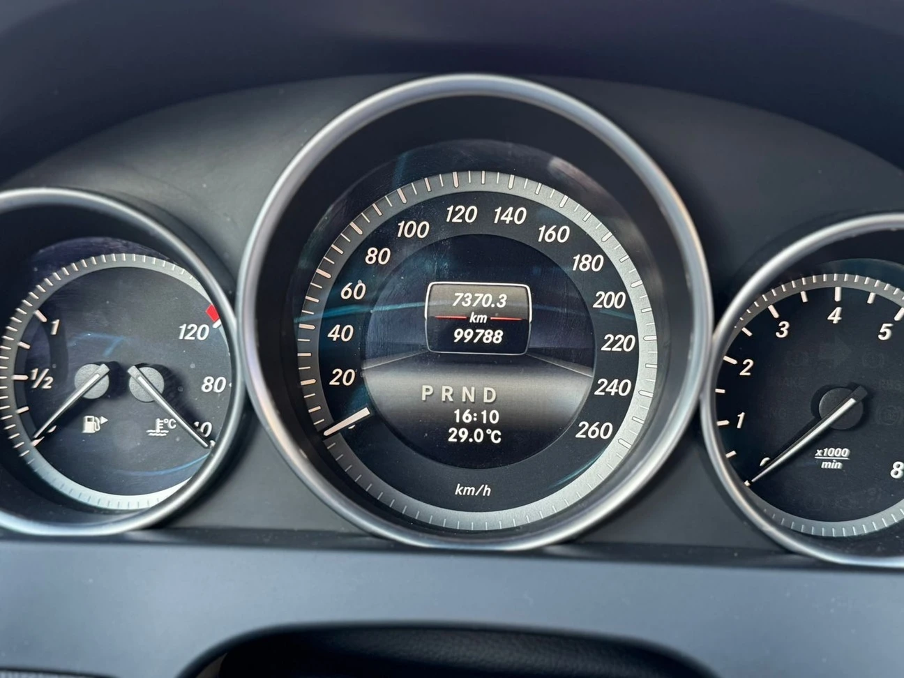 MERCEDES-BENZ C 200