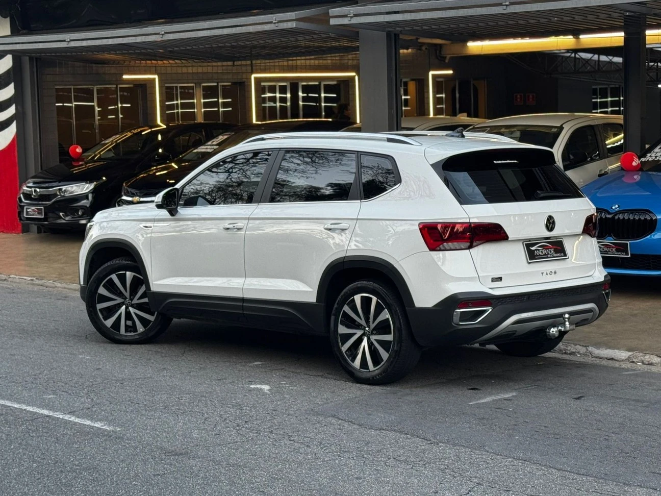 VOLKSWAGEN TAOS