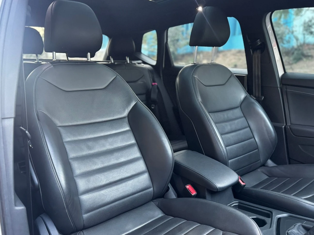 VOLKSWAGEN TAOS