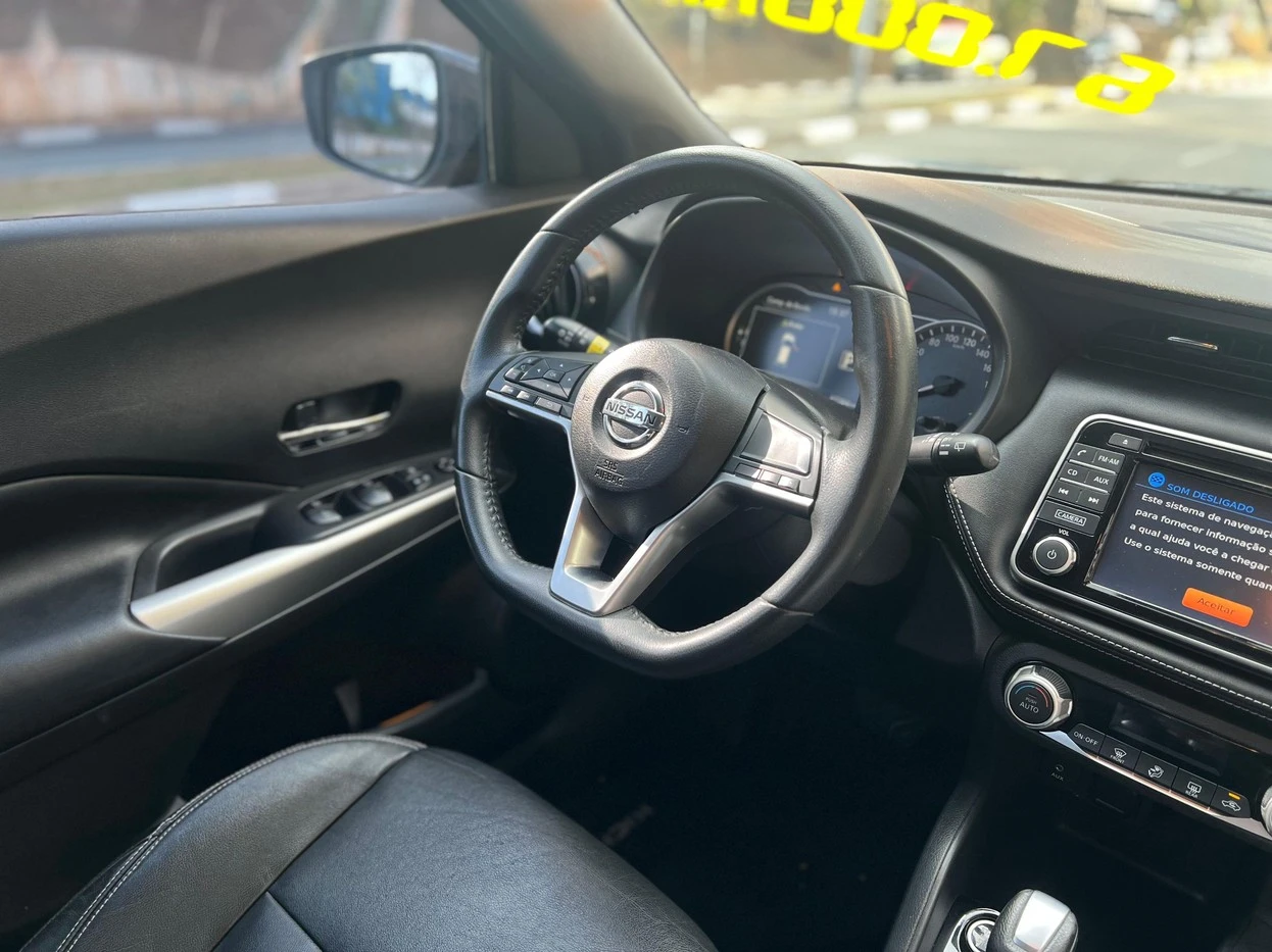 NISSAN KICKS