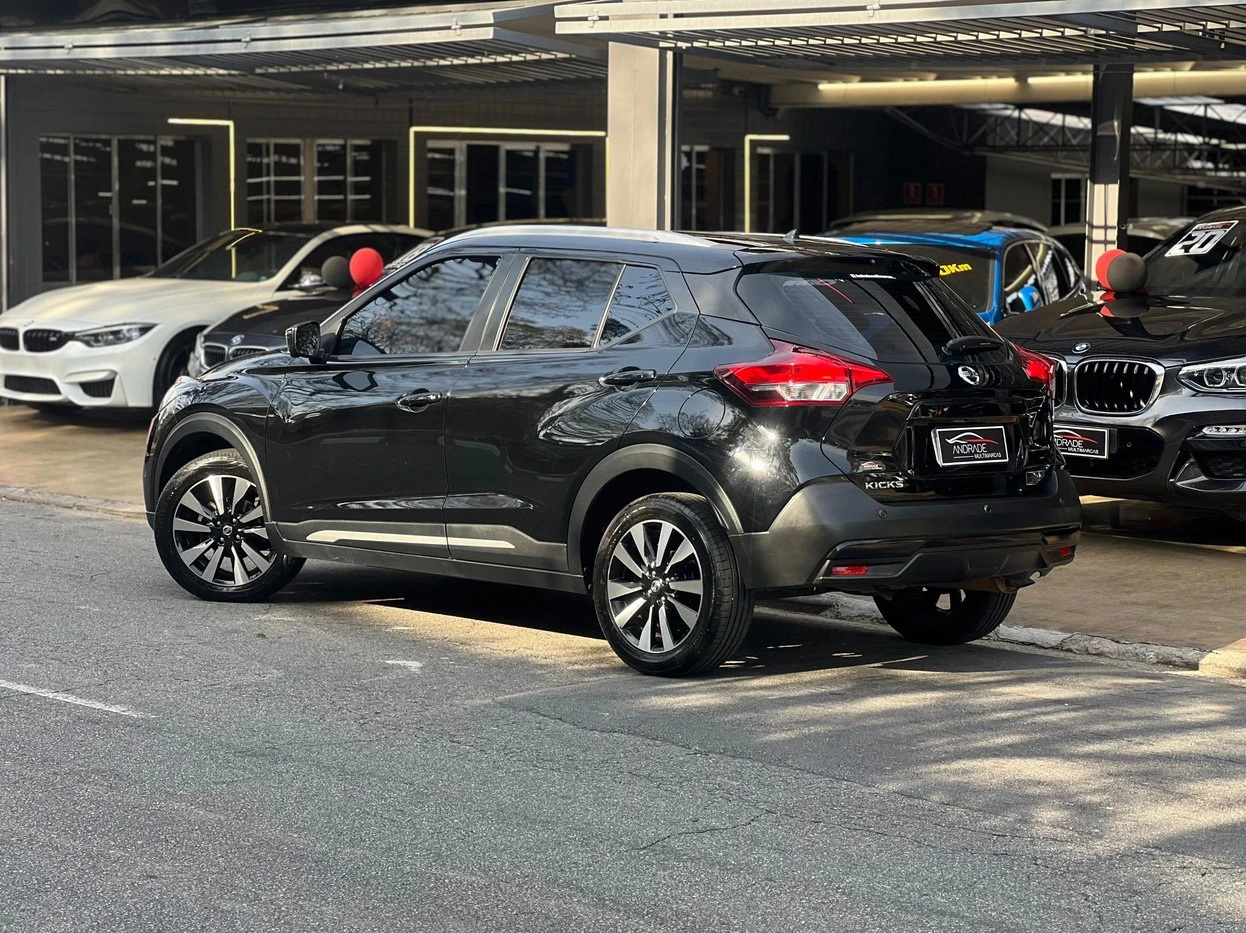 NISSAN KICKS