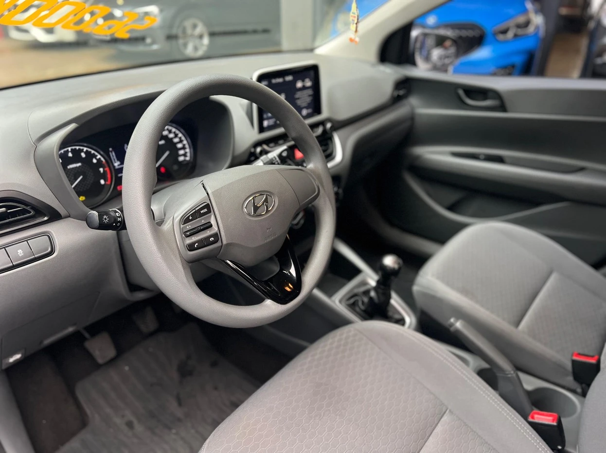 HYUNDAI HB20S