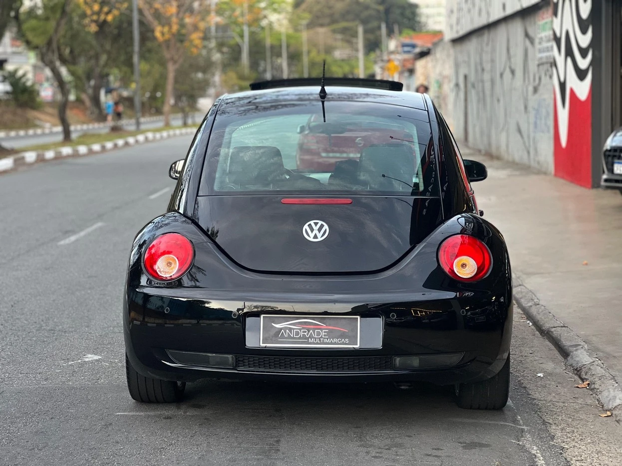 VOLKSWAGEN NEW BEETLE