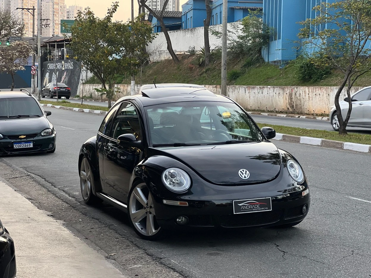 VOLKSWAGEN NEW BEETLE