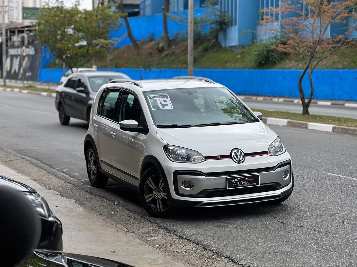 VOLKSWAGEN CROSS UP