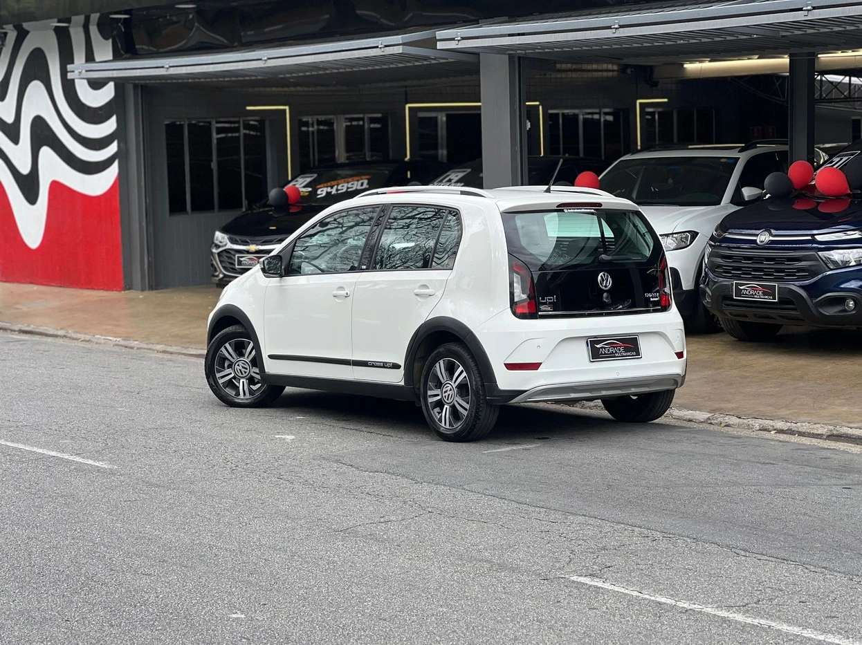 VOLKSWAGEN CROSS UP