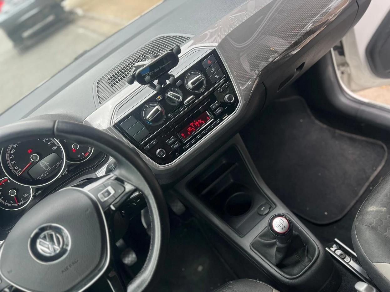 VOLKSWAGEN CROSS UP