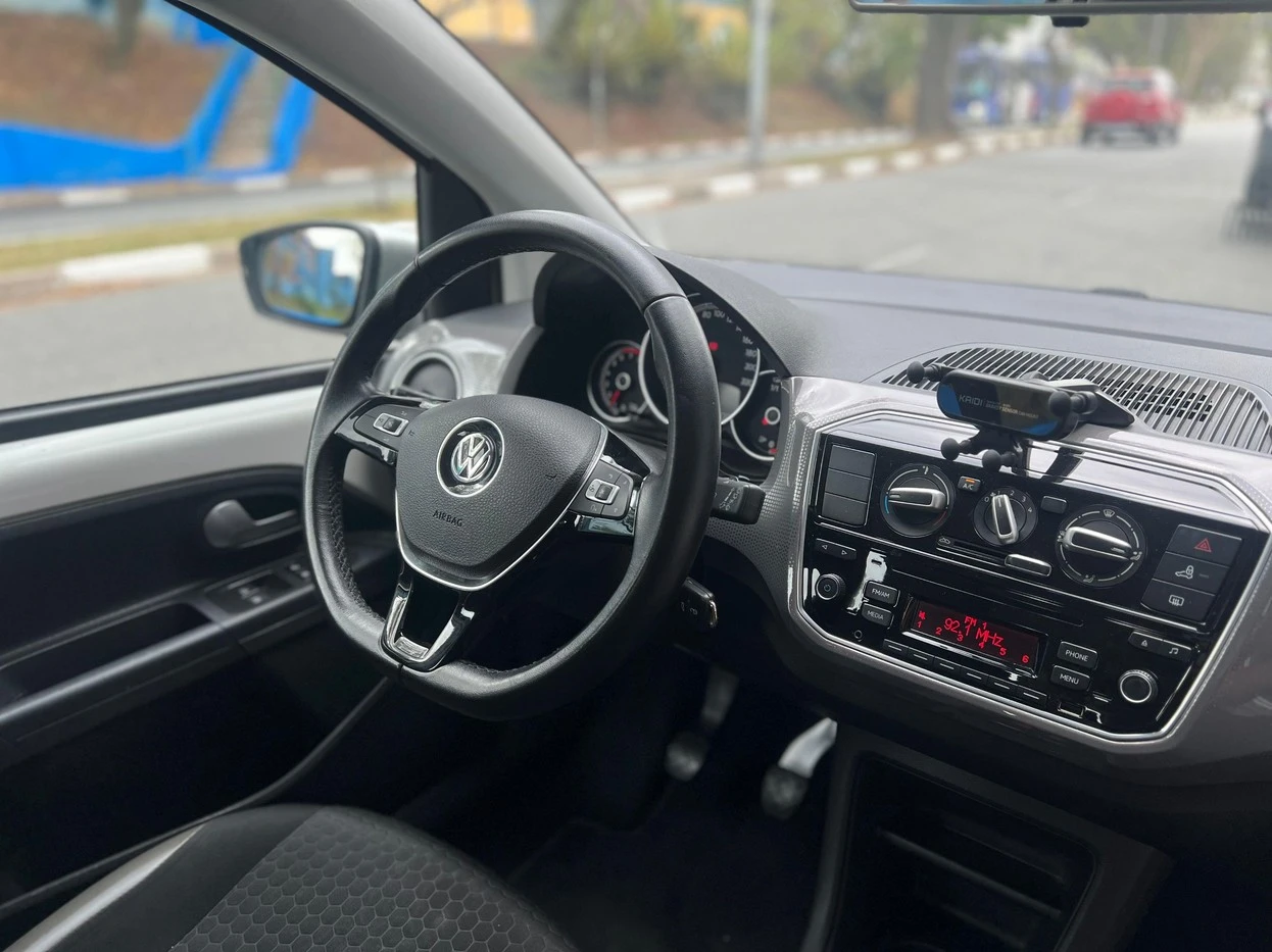 VOLKSWAGEN CROSS UP