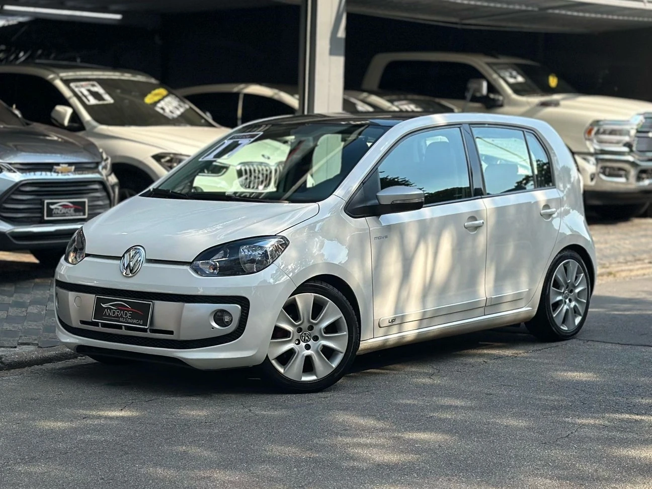 VOLKSWAGEN UP