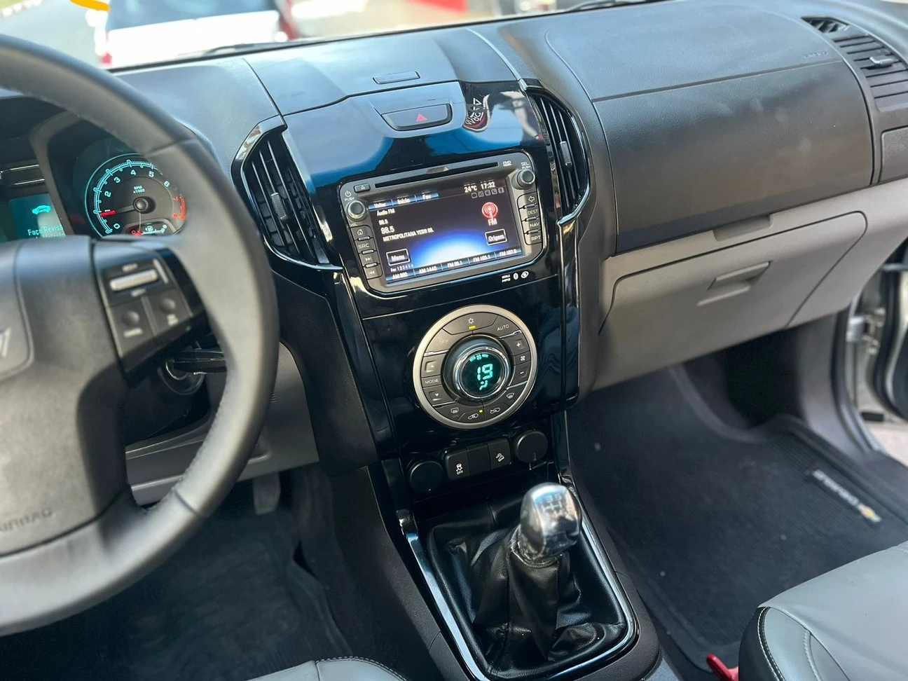 CHEVROLET S10