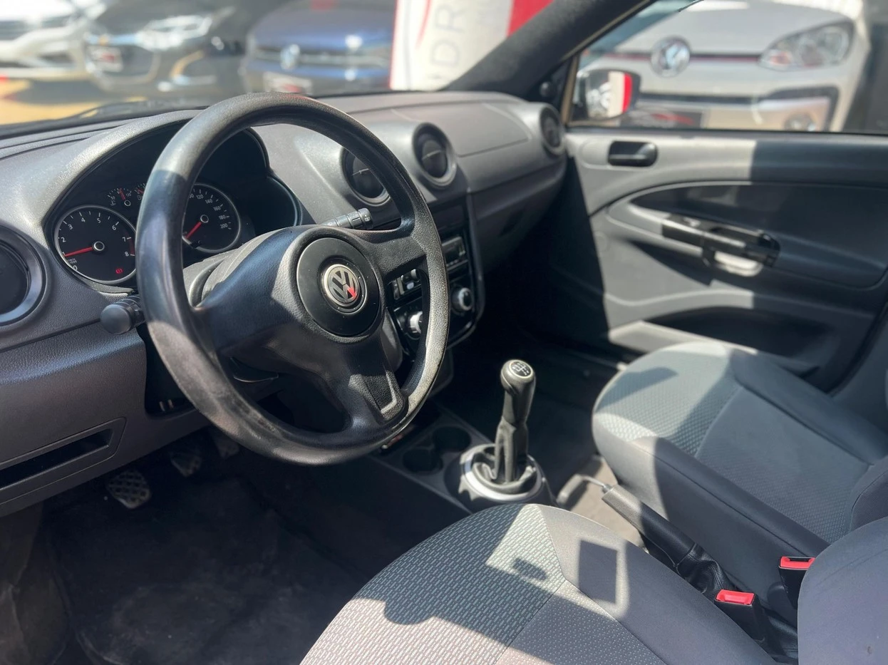 VOLKSWAGEN GOL