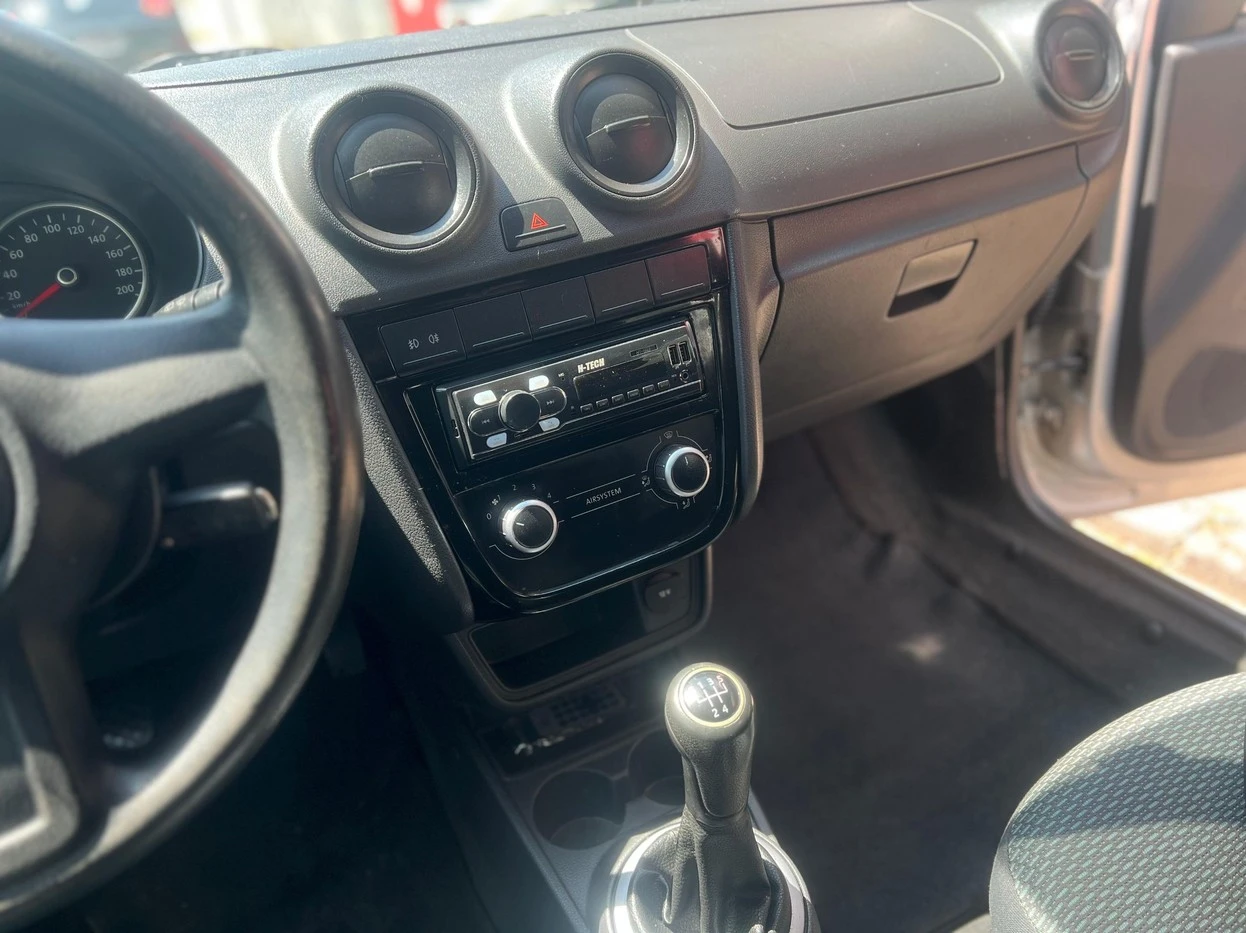 VOLKSWAGEN GOL