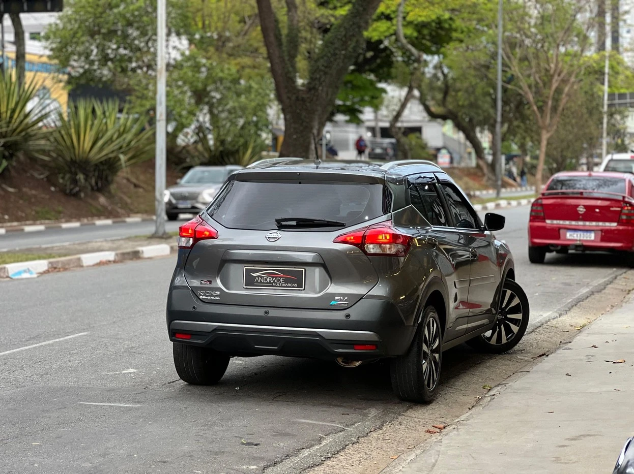 NISSAN KICKS