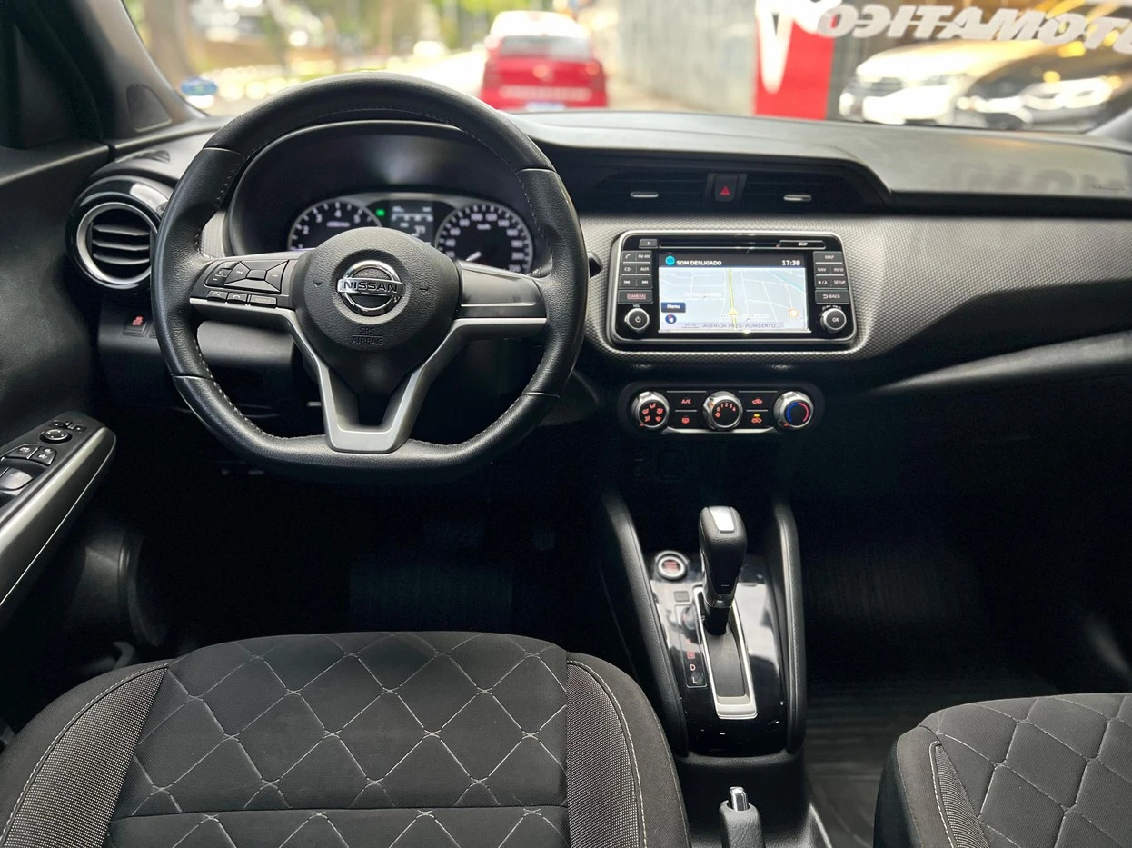 NISSAN KICKS
