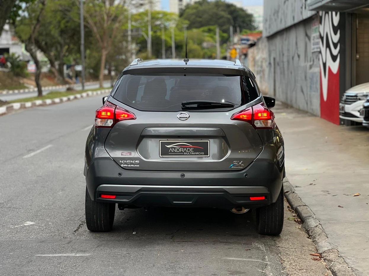 NISSAN KICKS