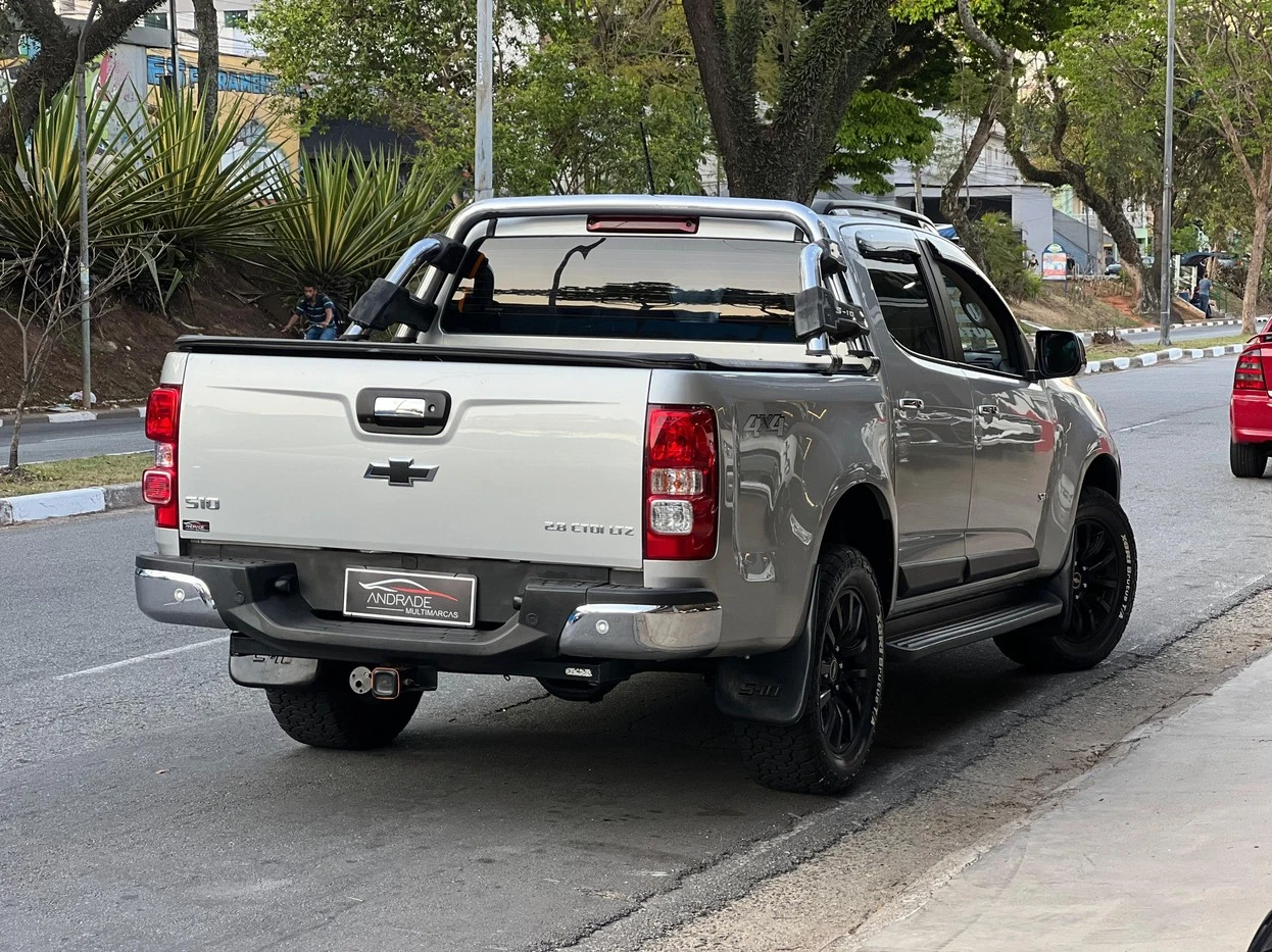 CHEVROLET S10