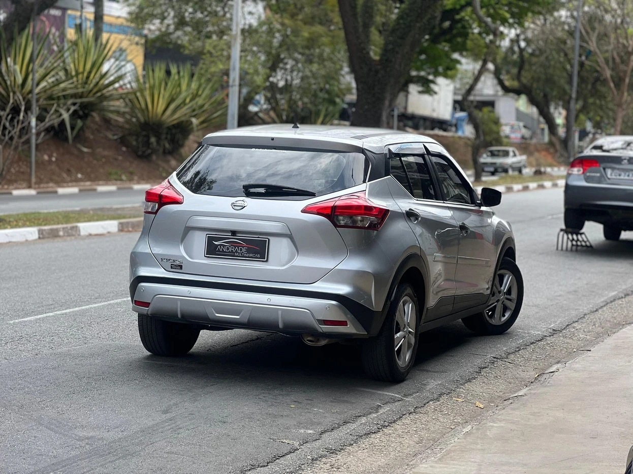 NISSAN KICKS