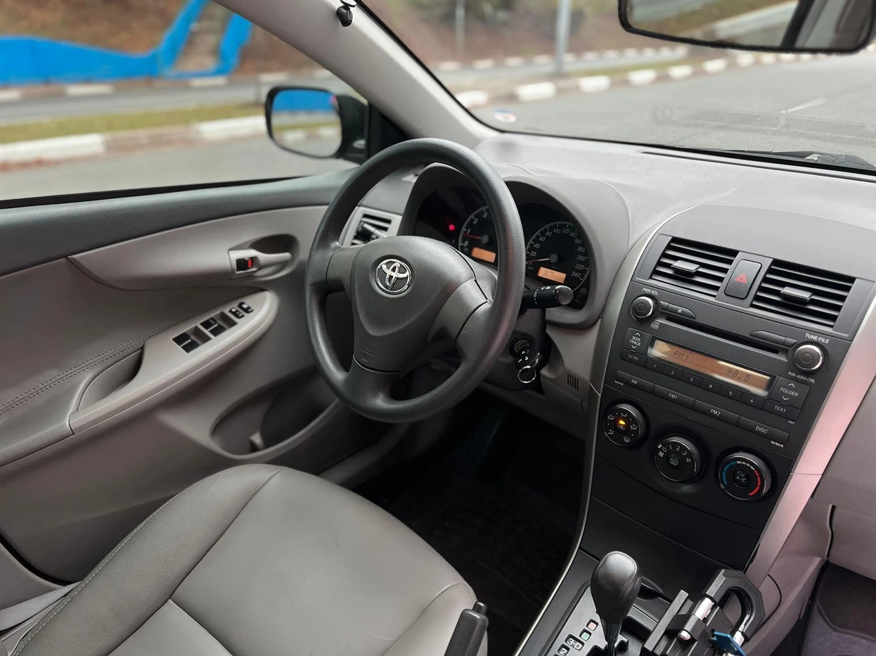 TOYOTA COROLLA