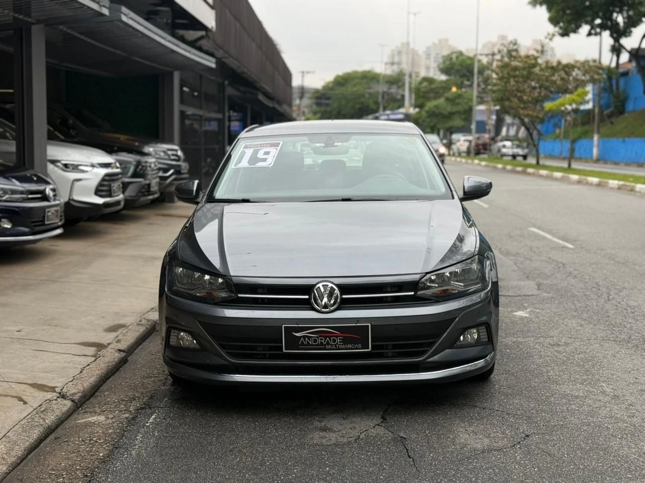 VOLKSWAGEN POLO