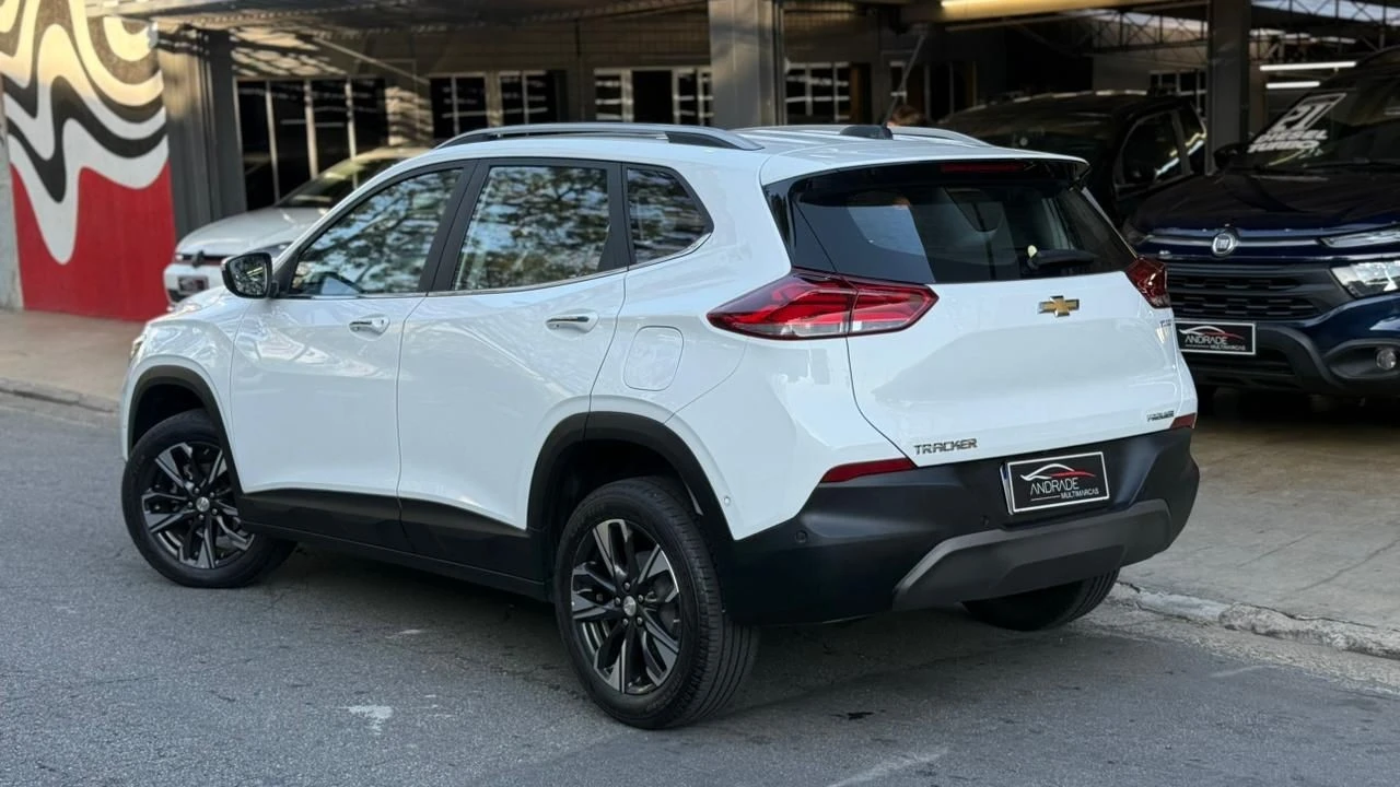 CHEVROLET TRACKER