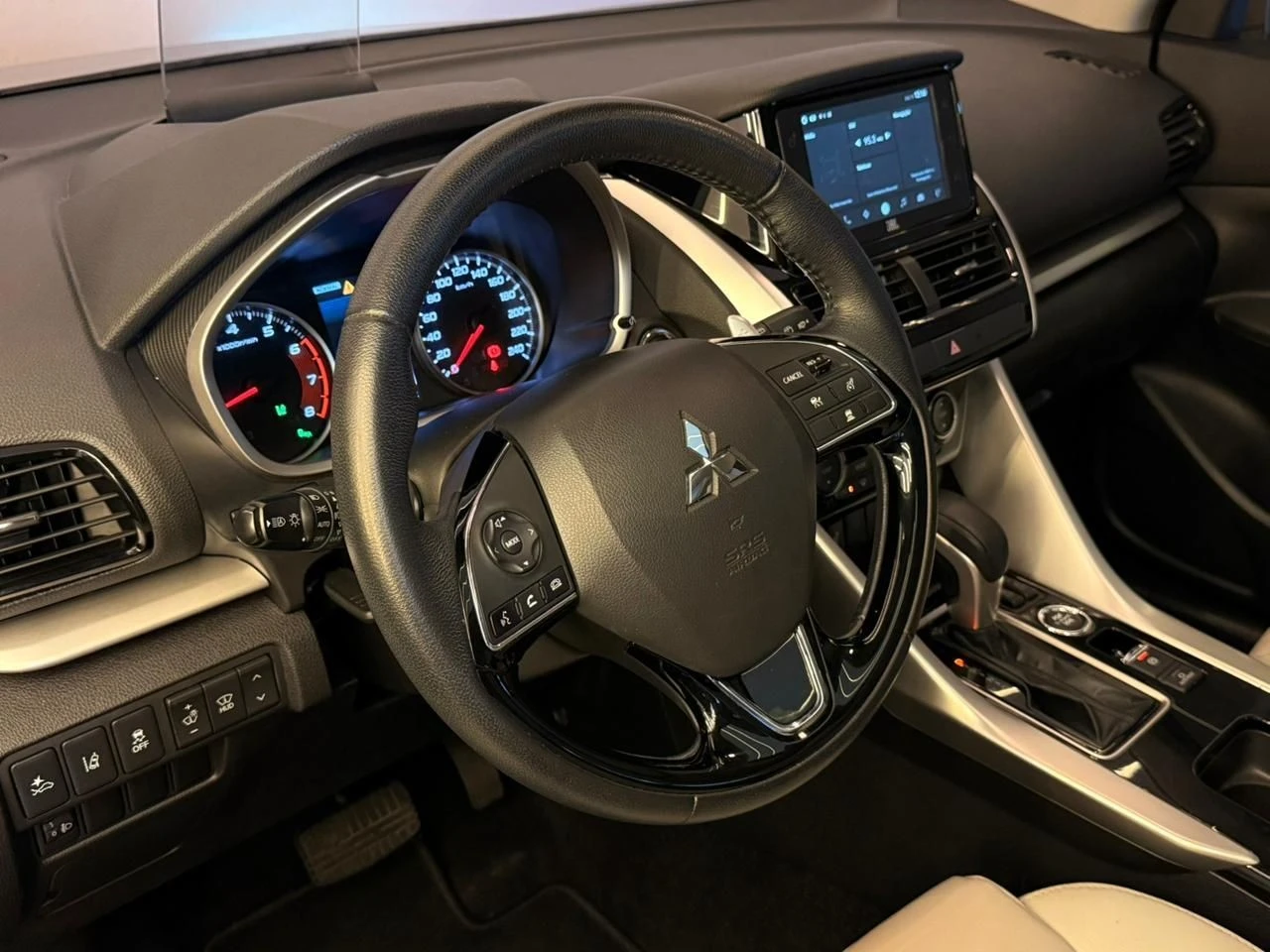 MITSUBISHI ECLIPSE CROSS