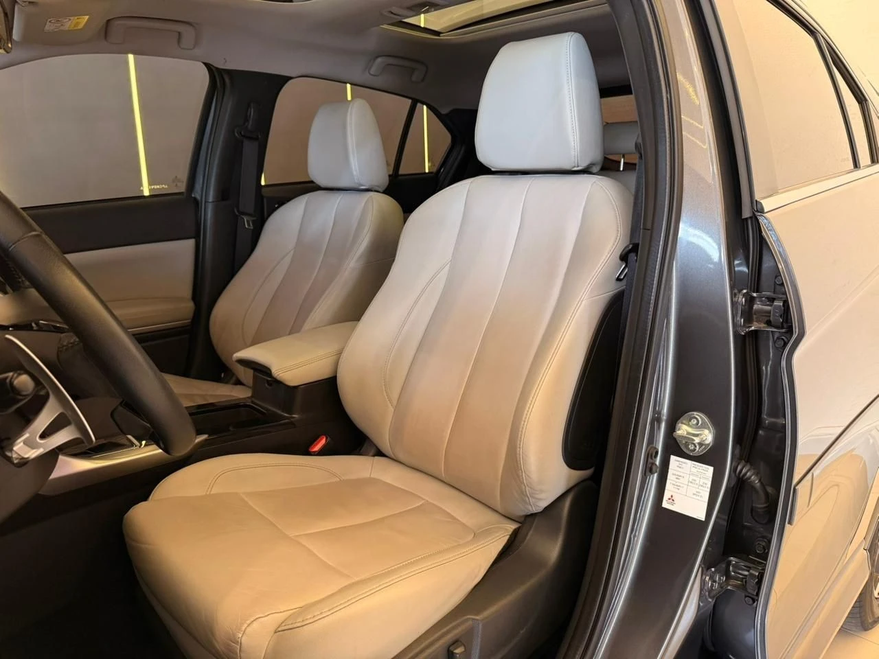 MITSUBISHI ECLIPSE CROSS