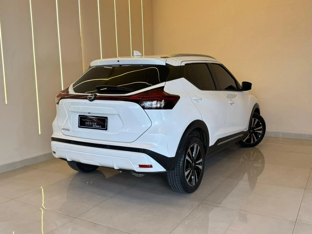 NISSAN KICKS