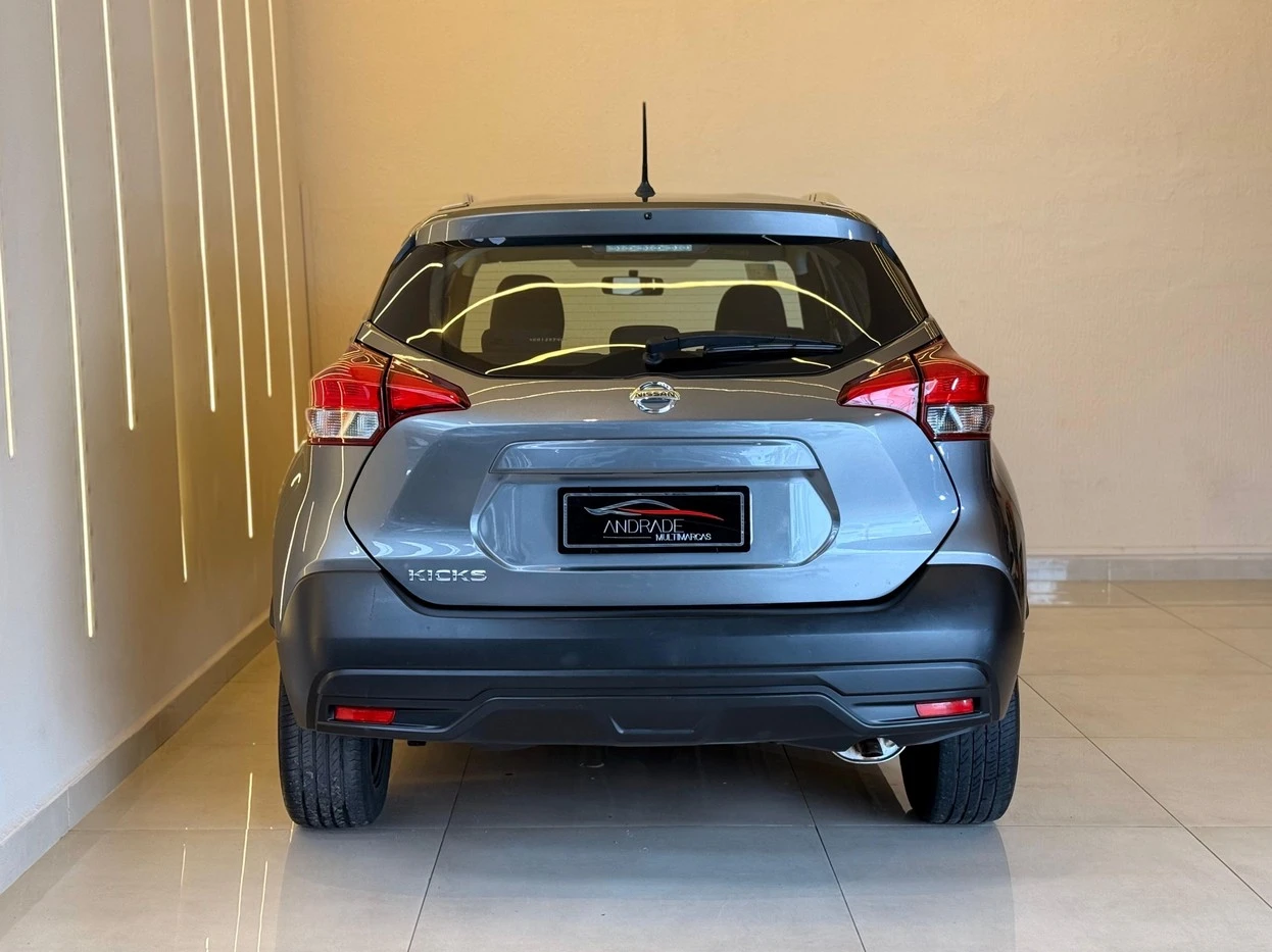 NISSAN KICKS