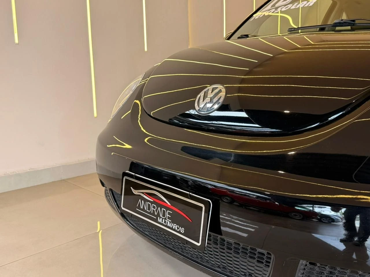 VOLKSWAGEN NEW BEETLE