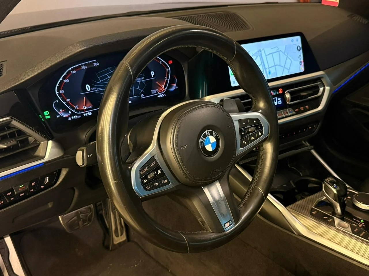 BMW 320i