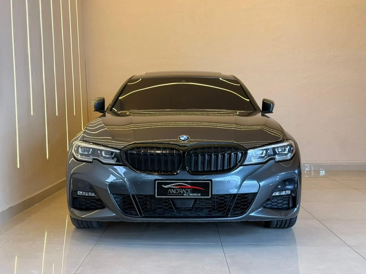 BMW 320i