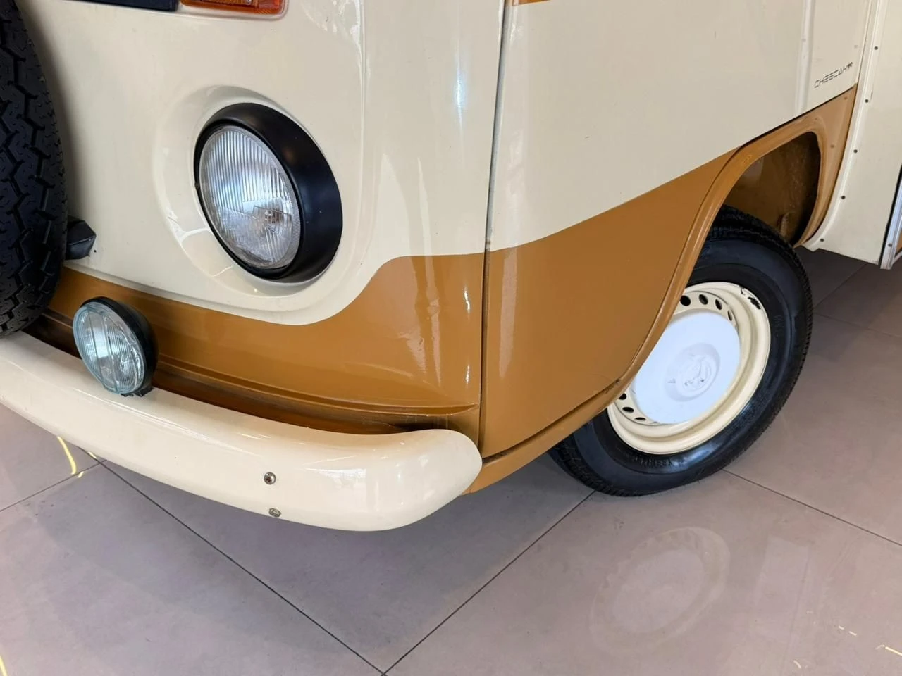 VOLKSWAGEN KOMBI