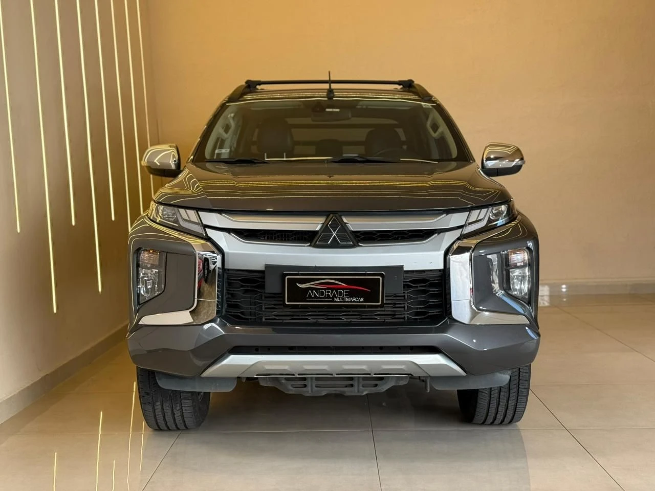 MITSUBISHI L200 TRITON