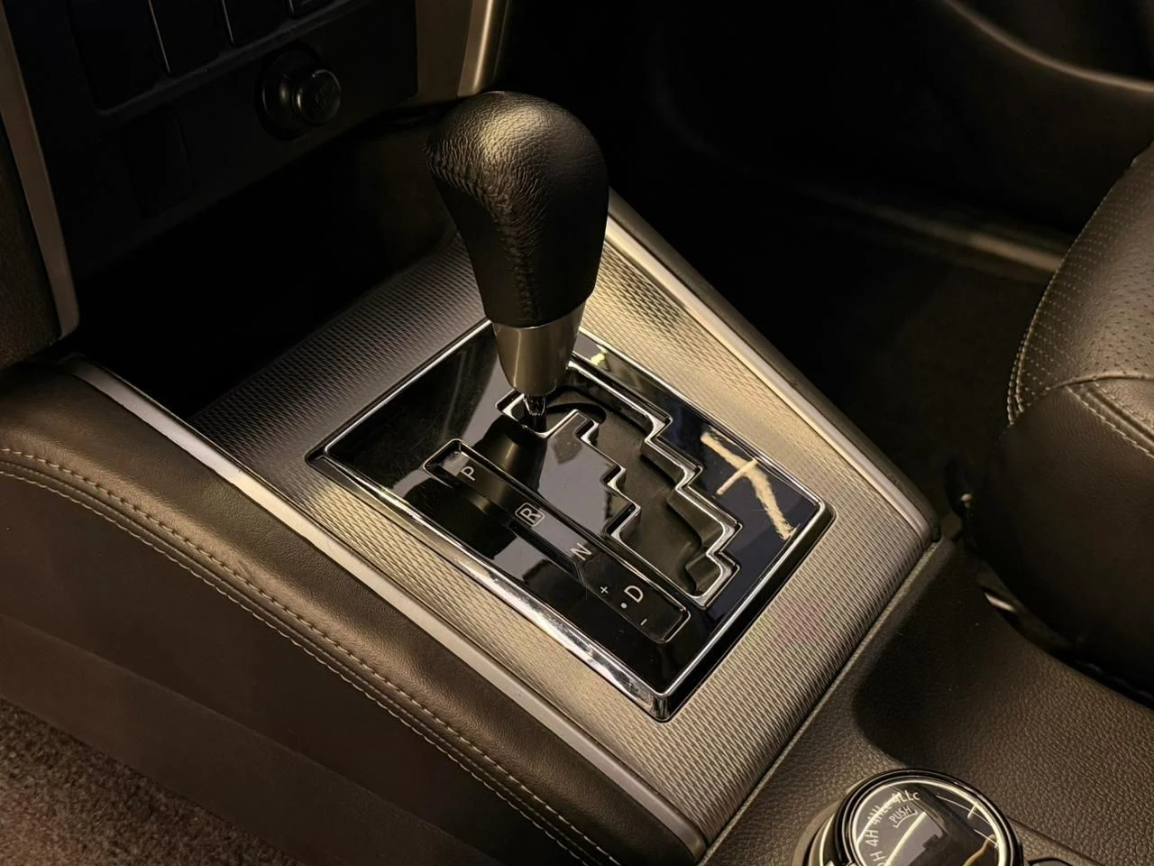 MITSUBISHI L200 TRITON