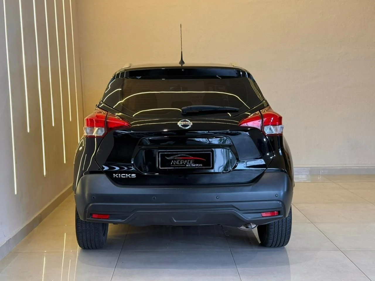NISSAN KICKS