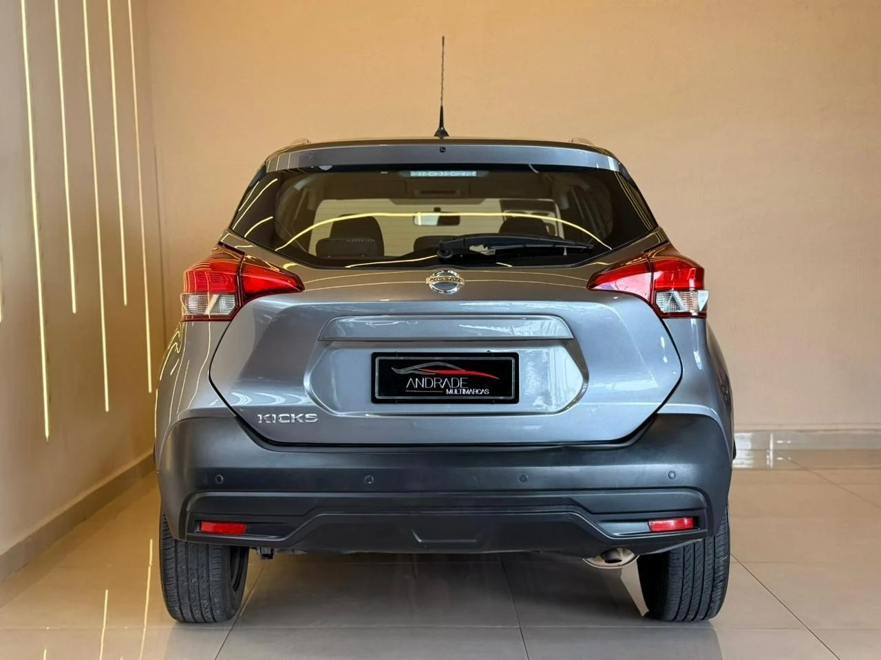 NISSAN KICKS