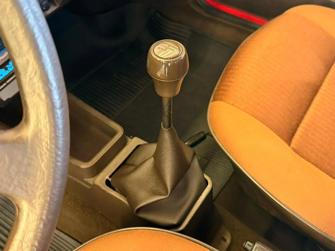 VOLKSWAGEN GOL