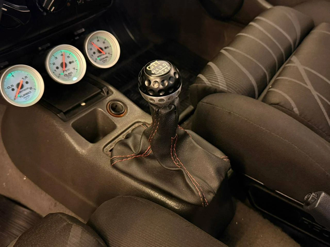 VOLKSWAGEN GOL