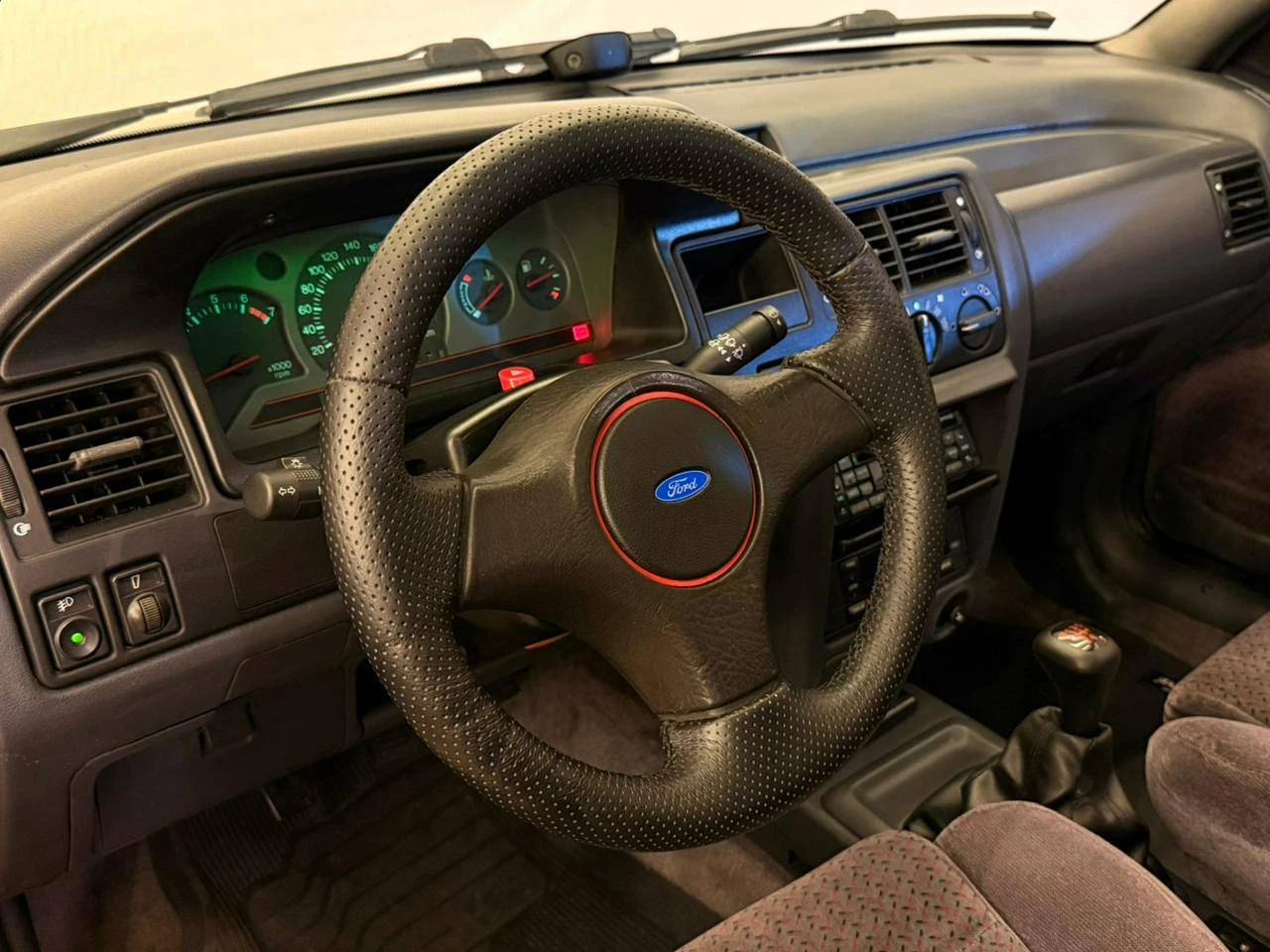 FORD ESCORT