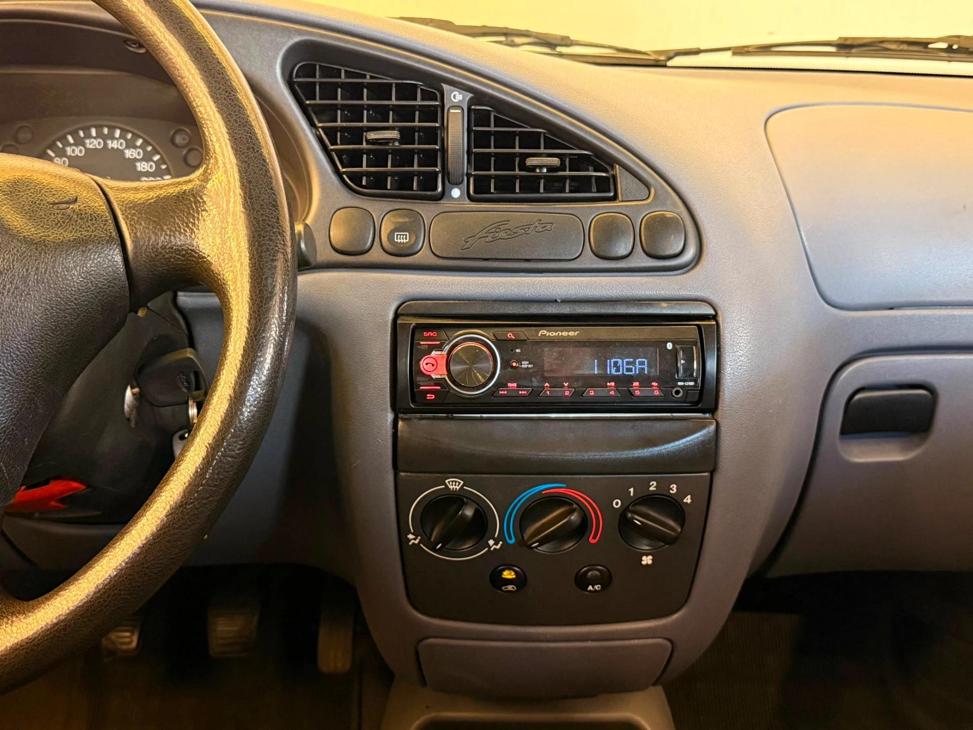 FORD FIESTA