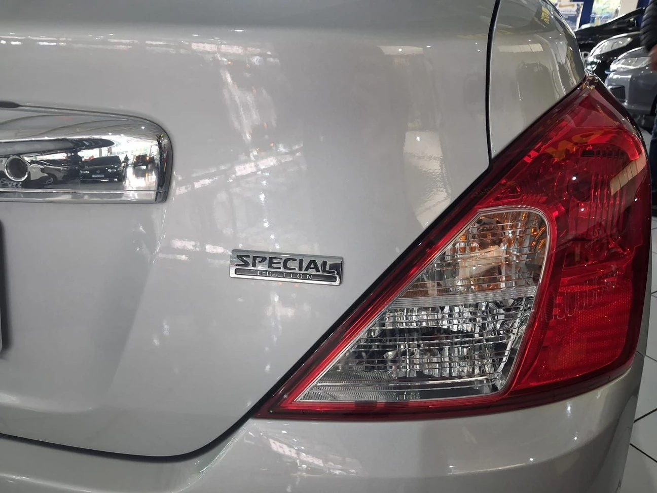 NISSAN VERSA